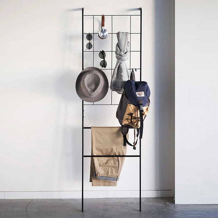 Vanna otağı üçün metal dəsmal stendi